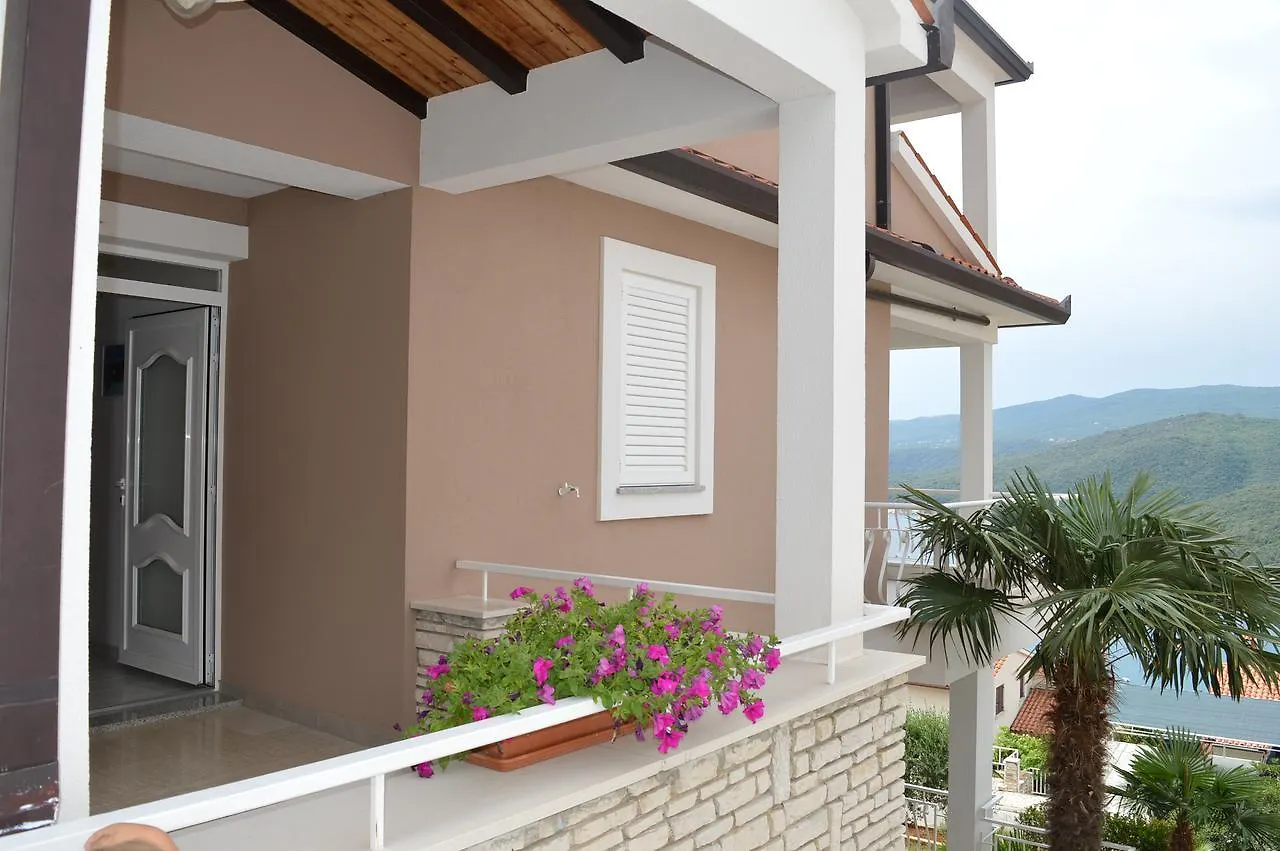Villa Flavia Rabac 0*,
